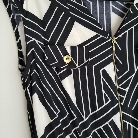 Emma and Michelle geometric pattern Jumpsuit - Picture 4 of 13